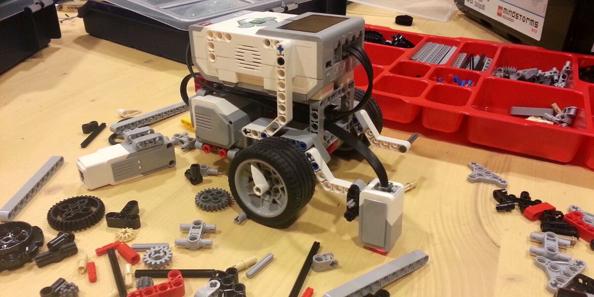 Robótica con Lego Mindstorms: Siguelíneas
